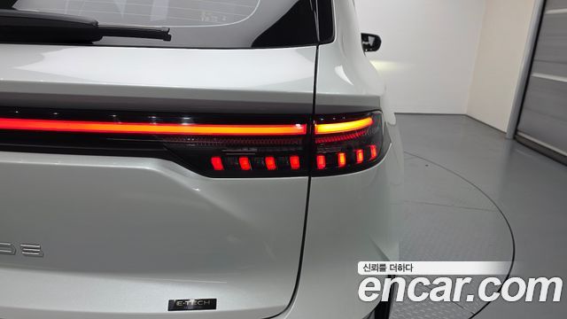 Renault Korea Grand Koleos 1.5 E-TECH Iconic 2WD 2025 — фото 23