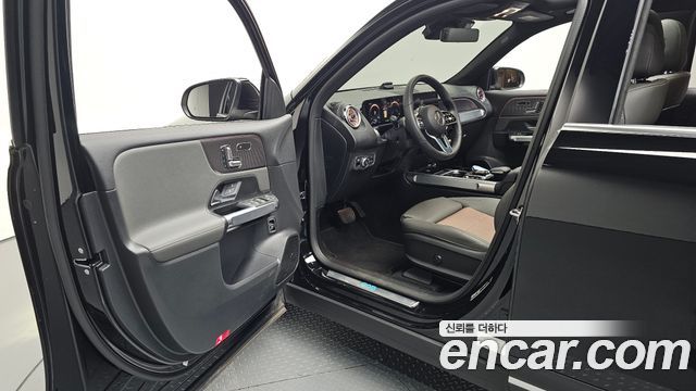 Mercedes-Benz EQB (X243) EQB300 4MATIC 2023 — фото 10
