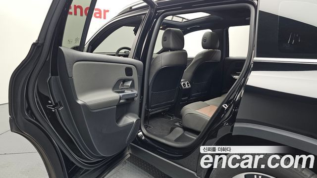 Mercedes-Benz EQB (X243) EQB300 4MATIC 2023 — фото 12