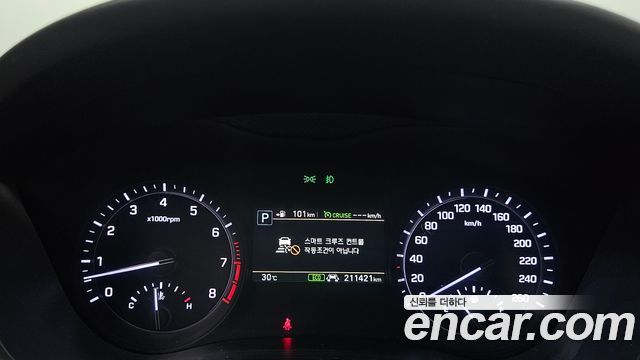 Genesis G80 3.3 GDI AWD Premium Luxury 2017 — фото 8