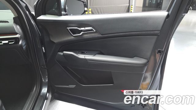 Kia Sportage (V) Gasoline 1.6 Turbo 2WD Signature 2025 — фото 24