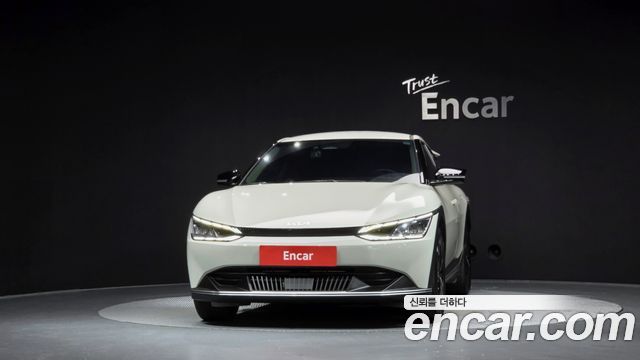 Kia EV6 Long Range Light 2023 — фото 3