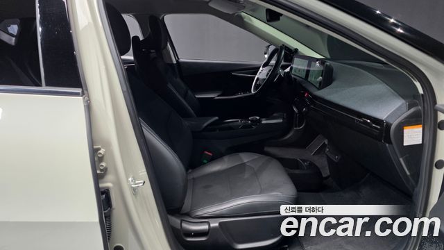 Kia EV6 Long Range Light 2023 — фото 11