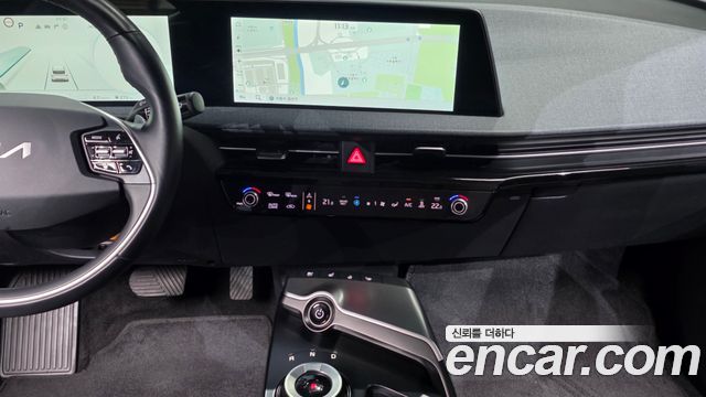Kia EV6 Long Range Light 2023 — фото 14