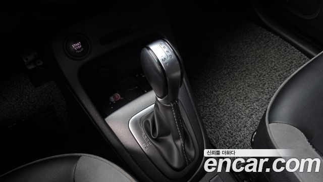 Renault Korea QM3 RE Panoramic Edition 2019 — фото 9