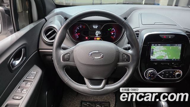 Renault Korea QM3 RE Panoramic Edition 2019 — фото 13