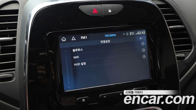 Renault Korea QM3 RE Panoramic Edition 2019 — фото 16