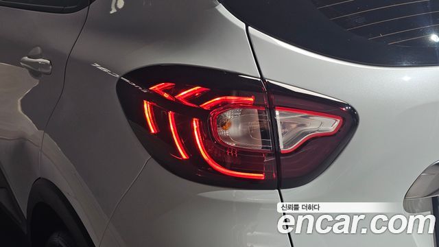 Renault Korea QM3 RE Panoramic Edition 2019 — фото 23