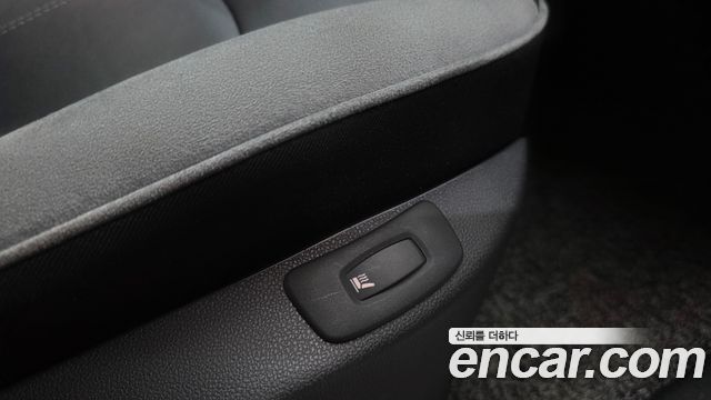 Renault Korea QM3 RE Panoramic Edition 2019 — фото 28