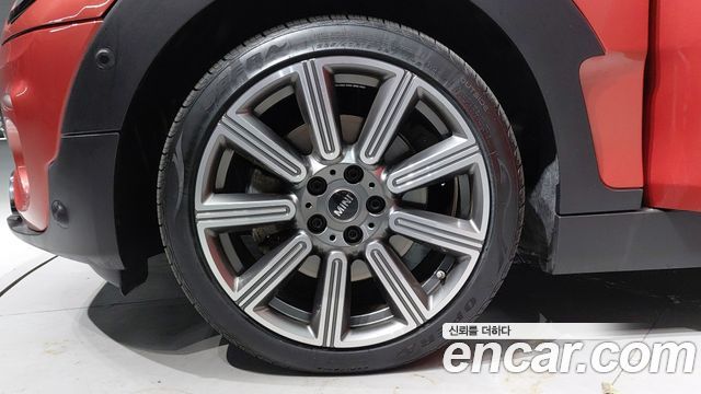 MINI Cooper S Clubman Classic 2nd 2024 — фото 5