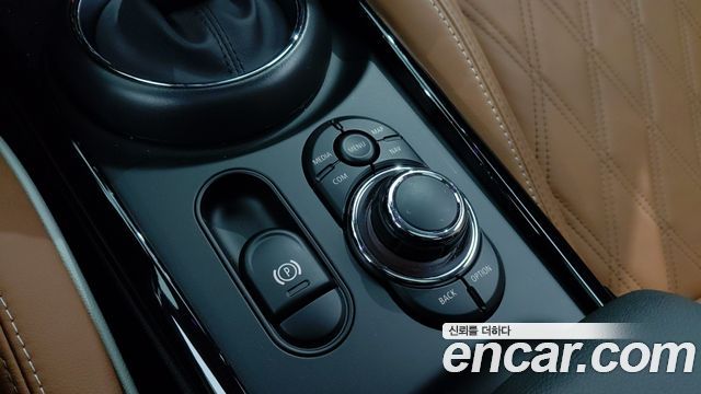 MINI Cooper S Clubman Classic 2nd 2024 — фото 21