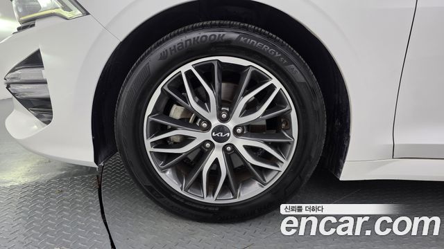 Kia K5 (III) 2.0 Trendy 2022 — фото 5