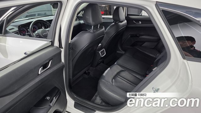 Kia K5 (III) 2.0 Trendy 2022 — фото 18