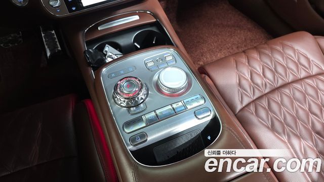 Genesis G90 (RS4) Gasoline 3.5 Turbo e-S/C AWD LWB 2022 — фото 9