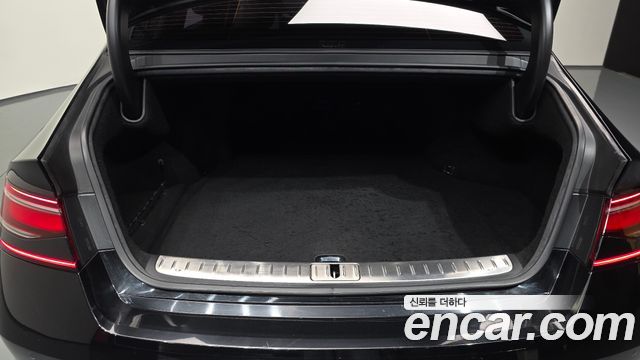 Genesis G90 (RS4) Gasoline 3.5 Turbo e-S/C AWD LWB 2022 — фото 20