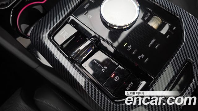 BMW 5 Series (G60) 530e M Sport 2025 — фото 9