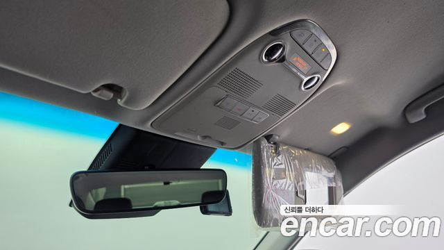 Hyundai Grandeur (IG) 3.0 LPi Rent Car Modern 2022 — фото 16