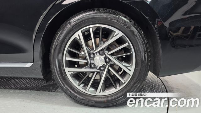 Hyundai Grandeur (IG) 3.0 LPi Rent Car Modern 2022 — фото 21