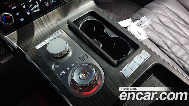 Genesis G80 (RG3) Gasoline 3.5 Turbo AWD 2025 — фото 9