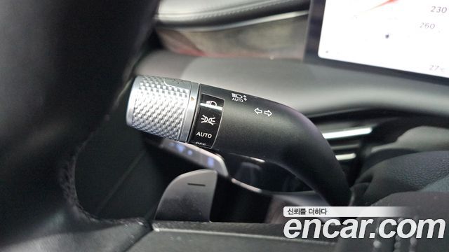 Genesis G80 (RG3) Gasoline 3.5 Turbo AWD 2025 — фото 29