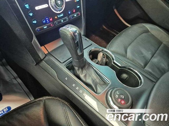 Ford Explorer 2.3 Limited 4WD 5th 2017 — фото 8