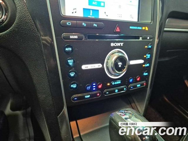 Ford Explorer 2.3 Limited 4WD 5th 2017 — фото 19