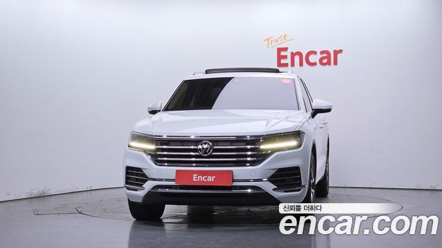 Volkswagen Touareg (III) 3.0 TDI Prestige 2020 — фото 3