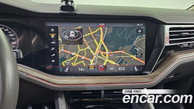 Volkswagen Touareg (III) 3.0 TDI Prestige 2020 — фото 14