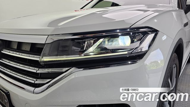 Volkswagen Touareg (III) 3.0 TDI Prestige 2020 — фото 22