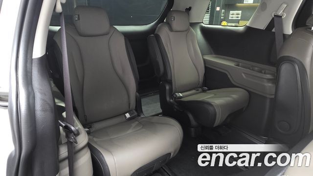 Kia Carnival (IV) Diesel 9-Seater Prestige 2025 — фото 18