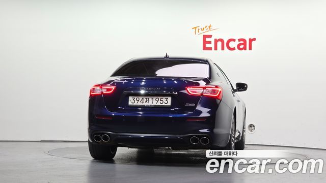 Maserati Ghibli 3.0 GranLusso 3rd 2020 — фото 4