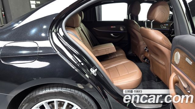Mercedes-Benz E-Class (W213) E250 Exclusive 2021 — фото 12