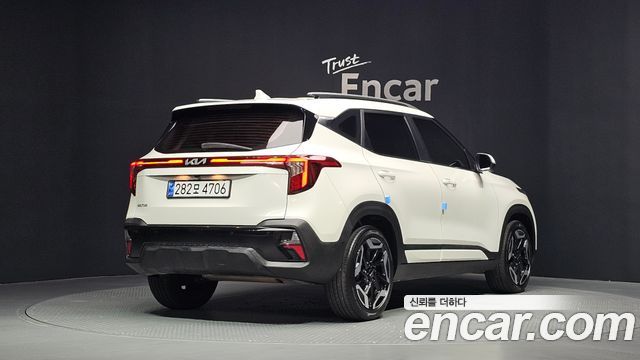 Kia Seltos Gasoline 2.0 2WD Signature 2023 — фото 2