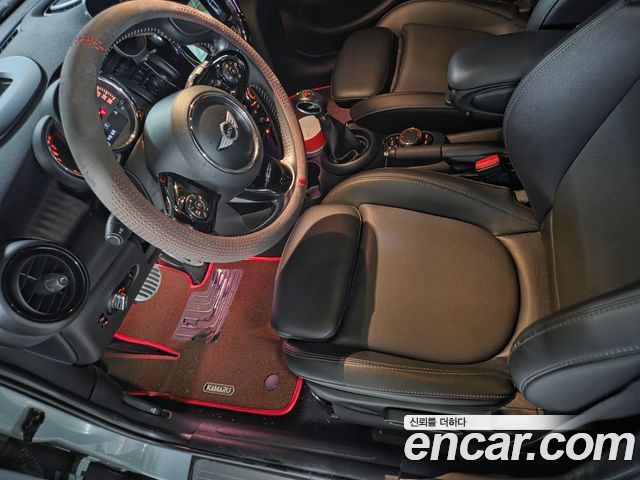 MINI Cooper 5Door Retro Blue Edition 3rd 2018 — фото 6