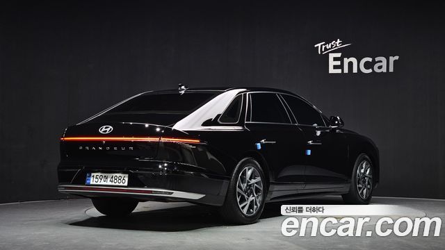 Hyundai Grandeur (GN7) 3.5 LPG 2WD Premium 2023 — фото 2