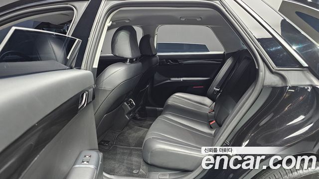 Hyundai Grandeur (GN7) 3.5 LPG 2WD Premium 2023 — фото 12