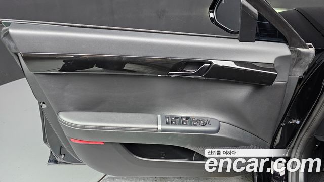 Hyundai Grandeur (GN7) 3.5 LPG 2WD Premium 2023 — фото 24
