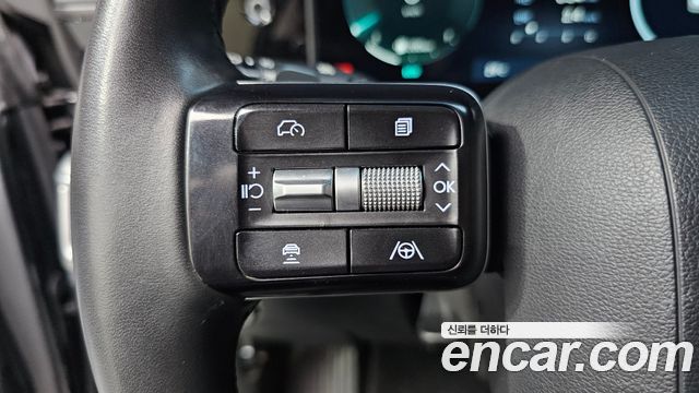 Hyundai Grandeur (GN7) 3.5 LPG 2WD Premium 2023 — фото 30