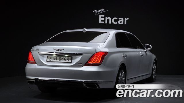 Genesis EQ900 5.0 GDI AWD Limousine Prestige 2017 — фото 2