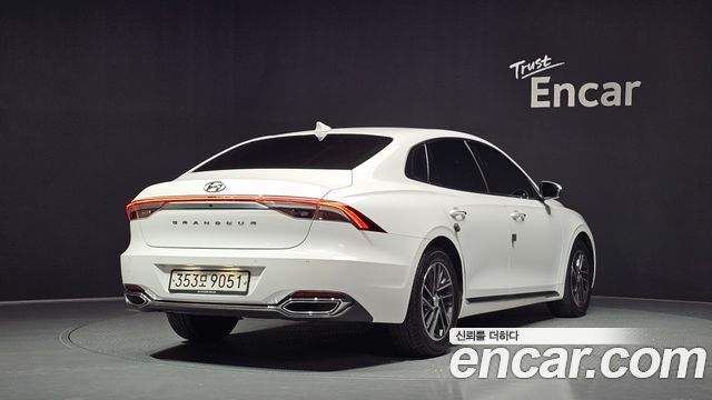 Hyundai Grandeur (IG) 2.5 Premium 2020 — фото 2