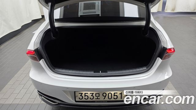 Hyundai Grandeur (IG) 2.5 Premium 2020 — фото 20