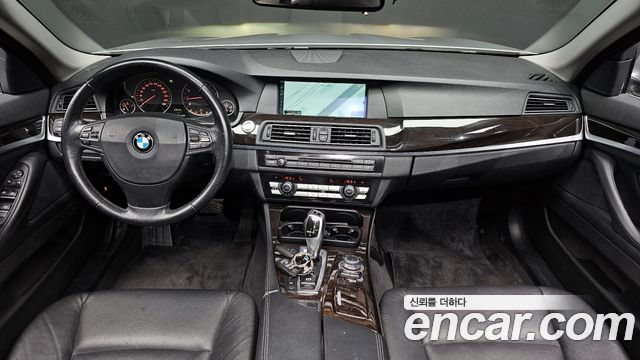 BMW 5 Series (F10) 528i 2011 — фото 7