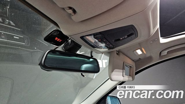 BMW 5 Series (F10) 528i 2011 — фото 16