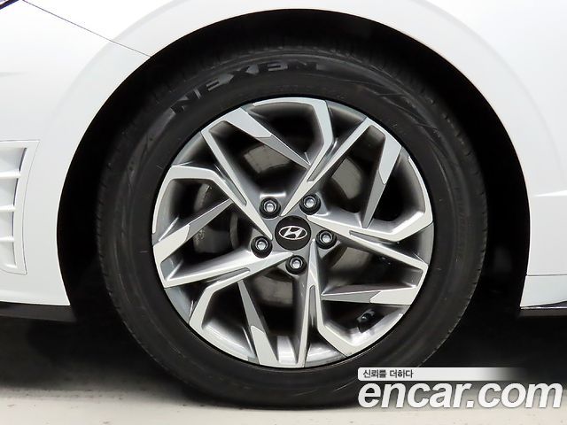 Hyundai Sonata (DN8) 1.6 Turbo Premium Plus 2023 — фото 24