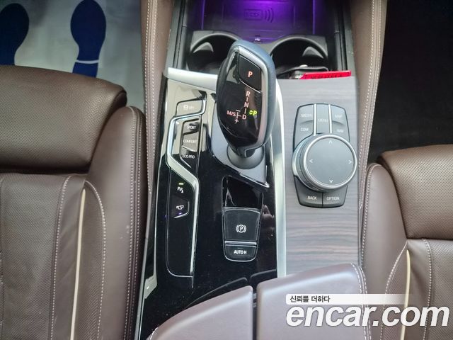 BMW 5 Series (G30) 530i M Sport Package 2021 — фото 16
