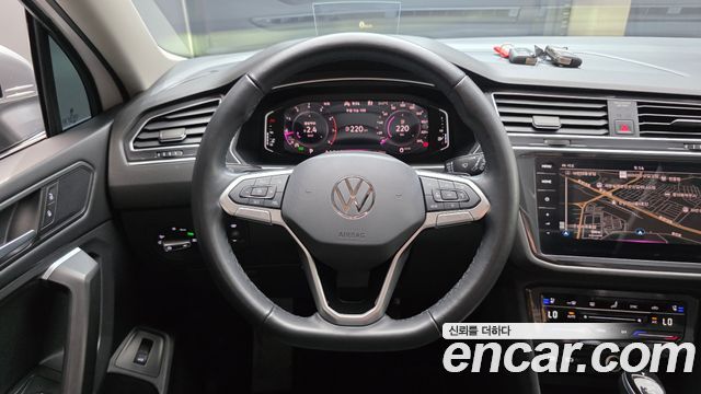 Volkswagen Tiguan Allspace 2.0 TSI Prestige 2024 — фото 12
