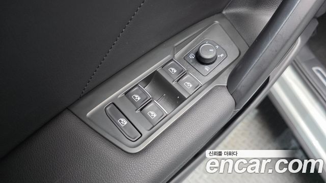 Volkswagen Tiguan Allspace 2.0 TSI Prestige 2024 — фото 13