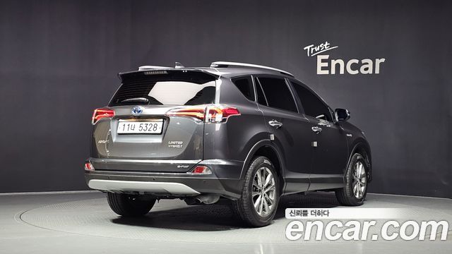Toyota RAV4 2.5 4WD Hybrid 4th 2017 — фото 2