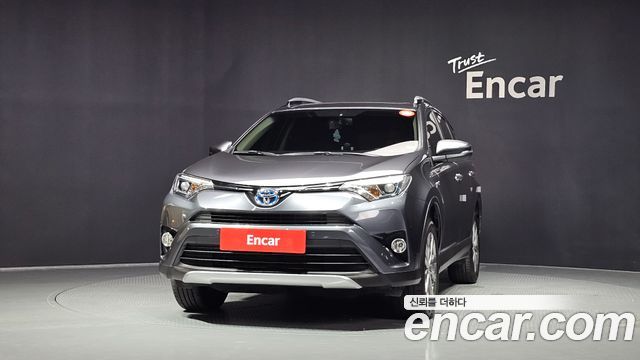Toyota RAV4 2.5 4WD Hybrid 4th 2017 — фото 3