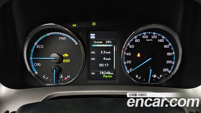 Toyota RAV4 2.5 4WD Hybrid 4th 2017 — фото 8